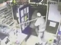 breakcomThiefGetsKnockedOutRobbingStore.jpg