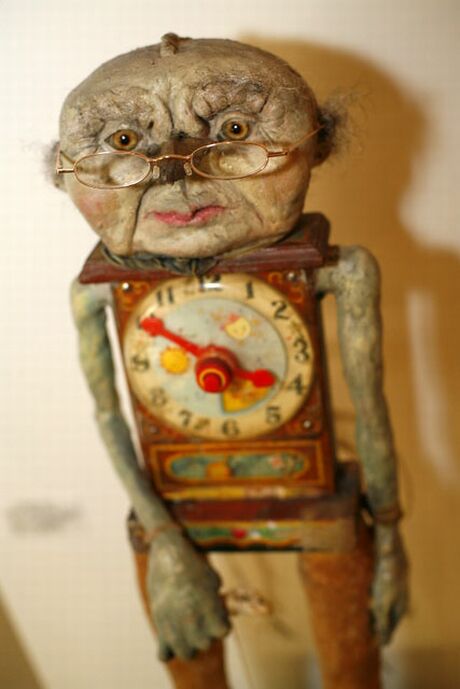 clockoldman.jpg