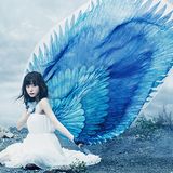 水瀬いのりの6thシングル「TRUST IN ETERNIT」＆ライブBD「BLUE COMPASS」同時発売